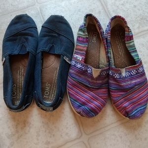 Lot of 2 Pair of Toms Slip On Shoes